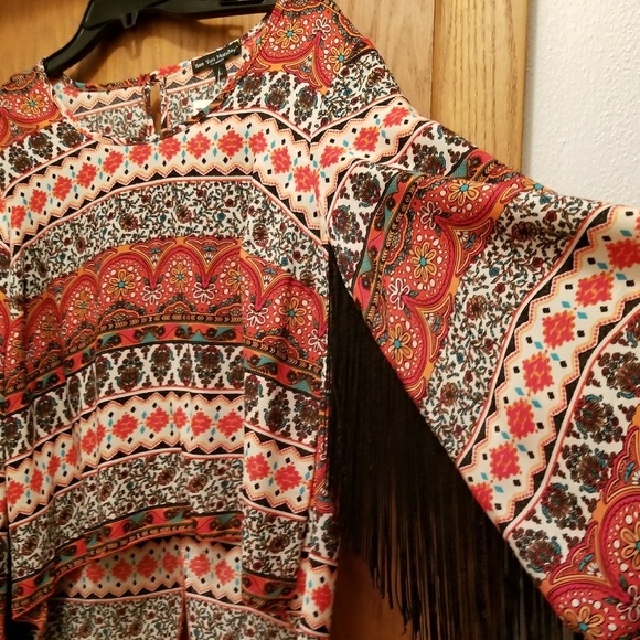 Top - Picture 2 of 4